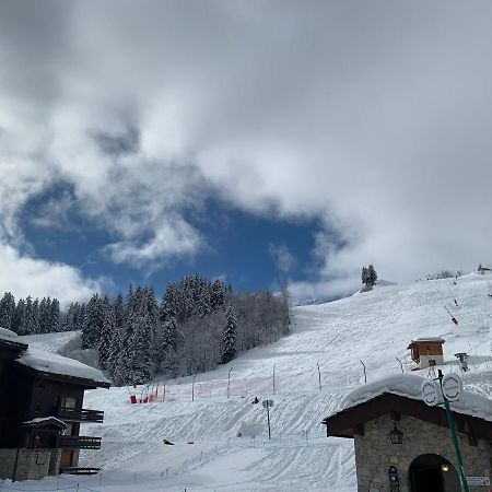 Valmorel Studio Skis Aux Pieds Екстериор снимка